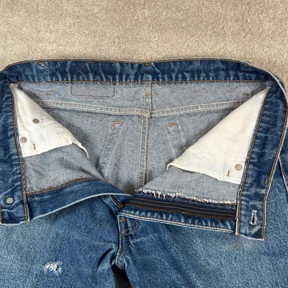 Vintage Levis 505 Jeans Mens 32x31 Blue Medium Wash Regular Fit Straight Leg USA - Picture 11 of 16